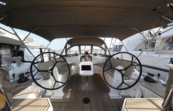 Bavaria C42 Silver Seagull