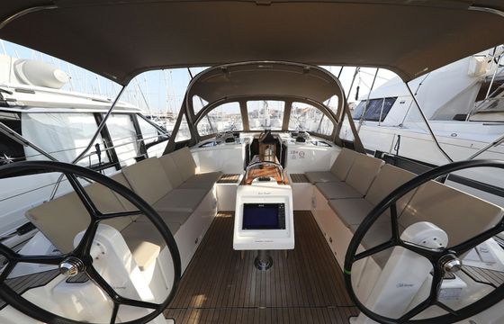 Bavaria C42 Silver Seagull