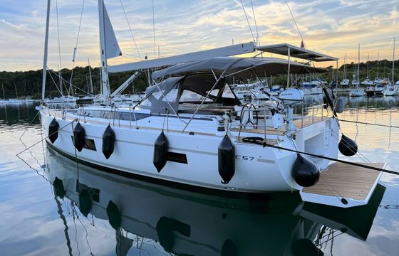 Bavaria C57 Mina