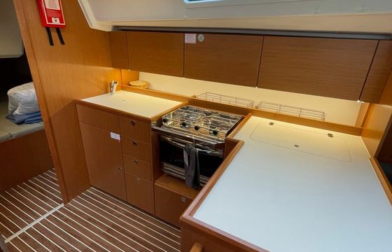 Bavaria C42 Kimon