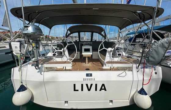 Bavaria C42 Livia