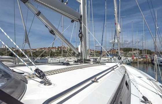 Bavaria C42 Livia