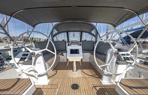 Bavaria C42 Livia