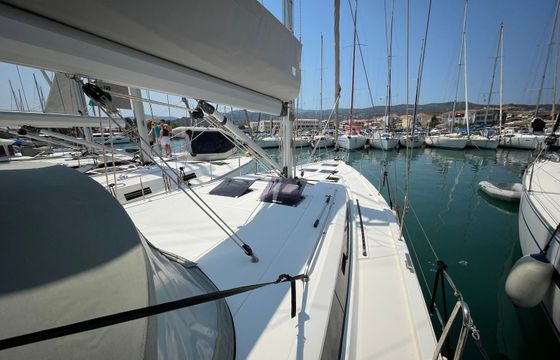 Bavaria C45 Nutmeg