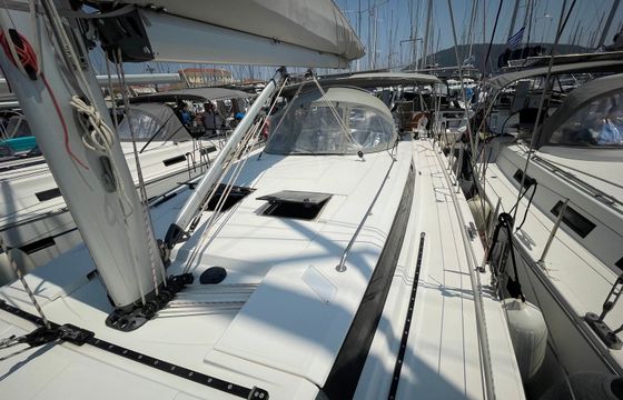 Bavaria C45 Nutmeg