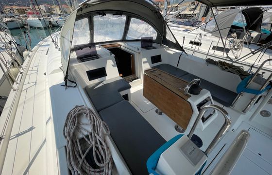 Bavaria C45 Nutmeg