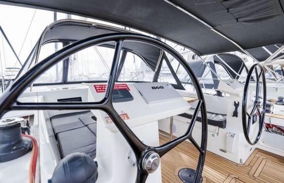 Bavaria C45 Midas