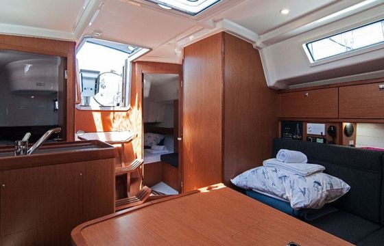 Bavaria Cruiser 34 Adria Tina