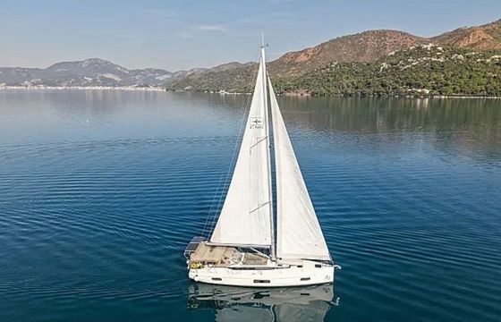 Bavaria C45 Style Mina 52