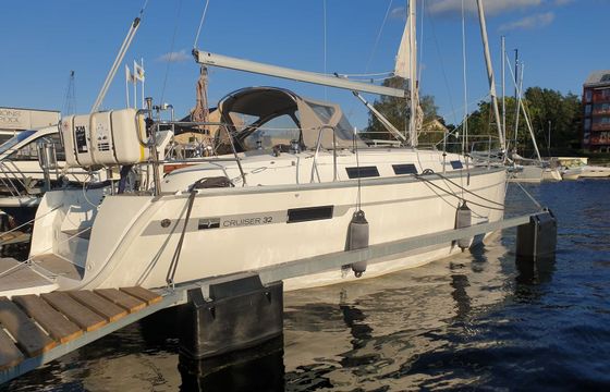 Bavaria Cruiser 32 Aqua Viva