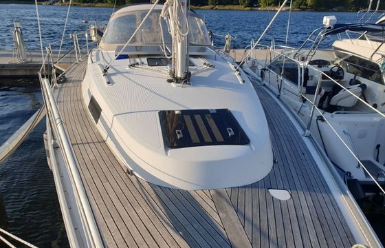 Bavaria Cruiser 32 Aqua Viva