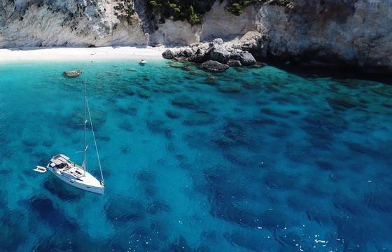 Bavaria Cruiser 37 Angela