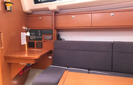 Bavaria Cruiser 33 Brizo