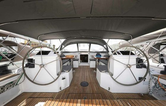Bavaria C50 Granat