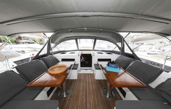 Bavaria C50 Granat