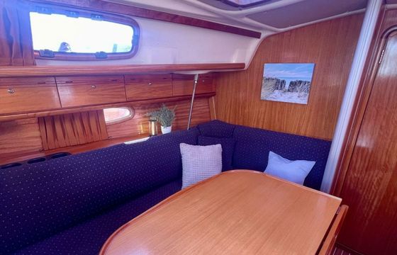 Bavaria Cruiser 33 Lila