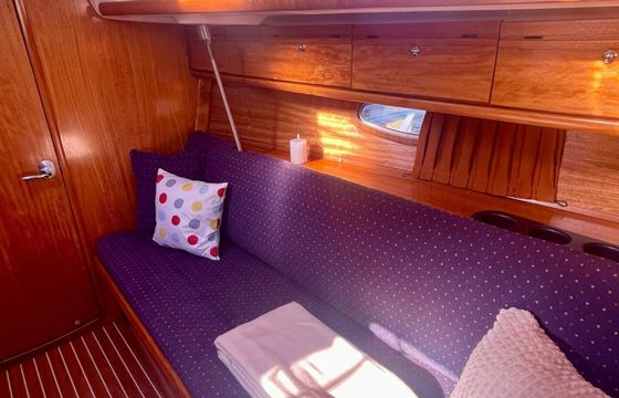 Bavaria Cruiser 33 Lila