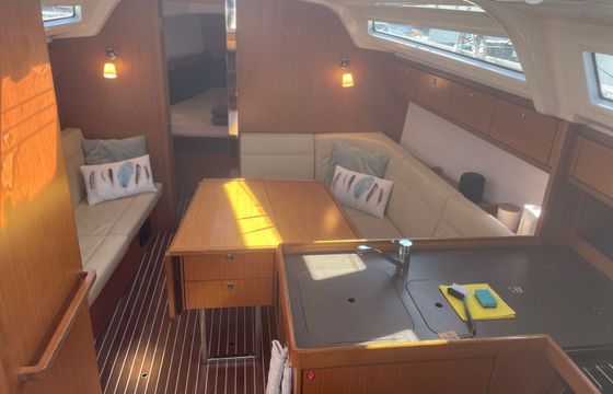 Bavaria Cruiser 37 Four Seasons