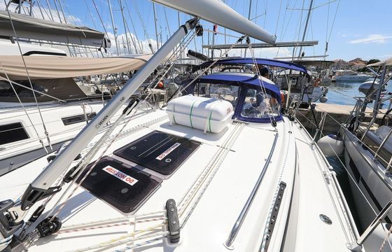Bavaria Cruiser 34 Deneb