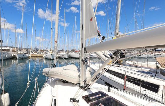 Bavaria Cruiser 34 Deneb