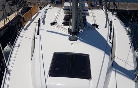 Bavaria Cruiser 34 Dory 2