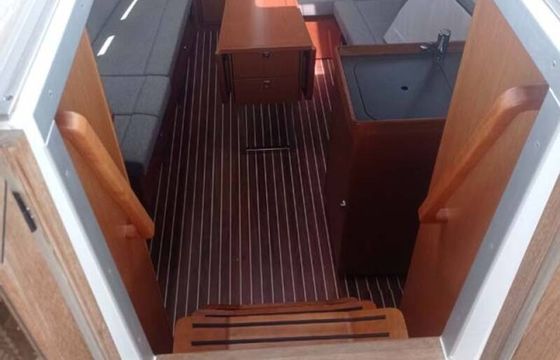 Bavaria Cruiser 34 Licence To Chill