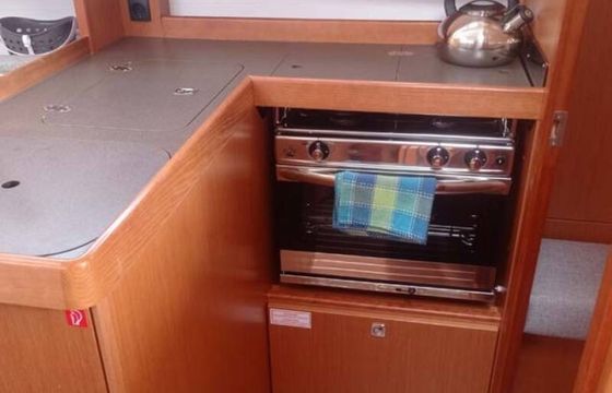 Bavaria Cruiser 34 Licence To Chill