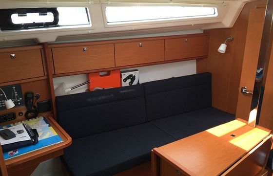 Bavaria Cruiser 34 Tika