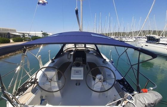 Bavaria Cruiser 34 Lotus