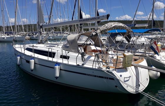 Bavaria Cruiser 37 Misac