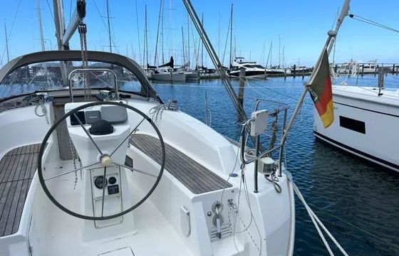 Bavaria Cruiser 32 Honer