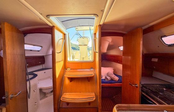 Bavaria Cruiser 32 Lila