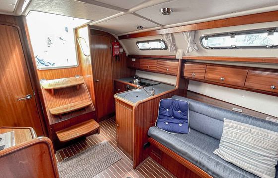 Bavaria Cruiser 32 Weather Bird