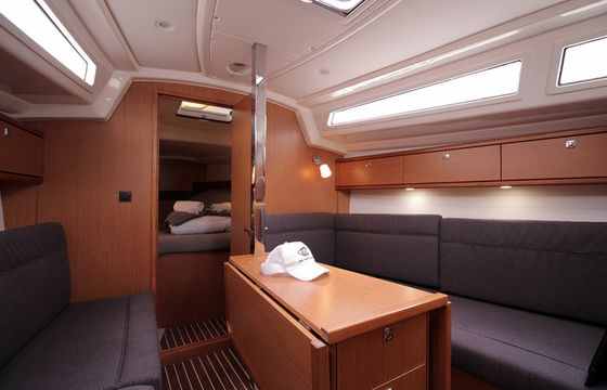 Bavaria Cruiser 33 Callisto