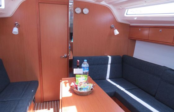 Bavaria Cruiser 37 Anemos