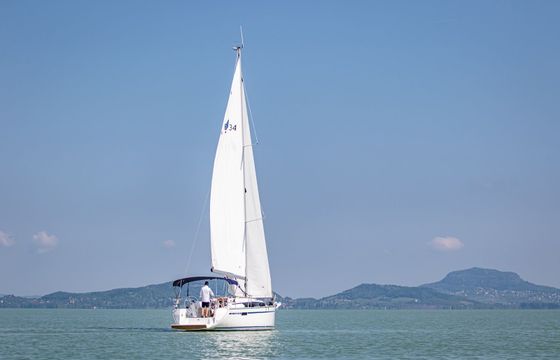 Bavaria Cruiser 34 St. Tropez