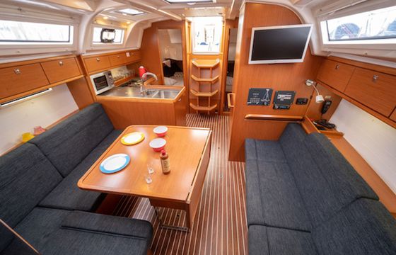 Bavaria Cruiser 37 Avalon