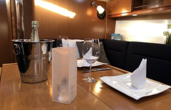 Bavaria Cruiser 36 Bella