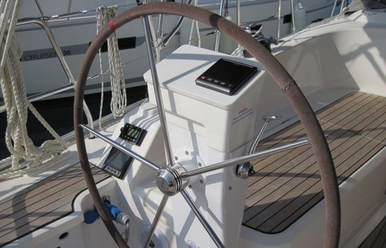 Bavaria Cruiser 37 Jane 2