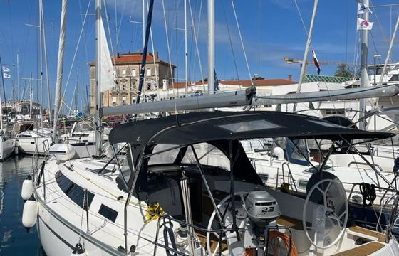 Bavaria Cruiser 37 Jane 2