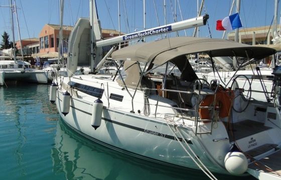 Bavaria Cruiser 37 Haydn
