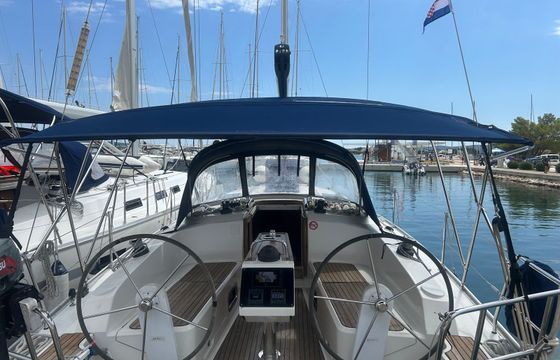 Bavaria Cruiser 37 Maestral