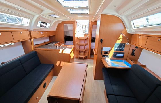Bavaria Cruiser 37 Mai Tai