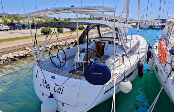 Bavaria Cruiser 37 Mai Tai