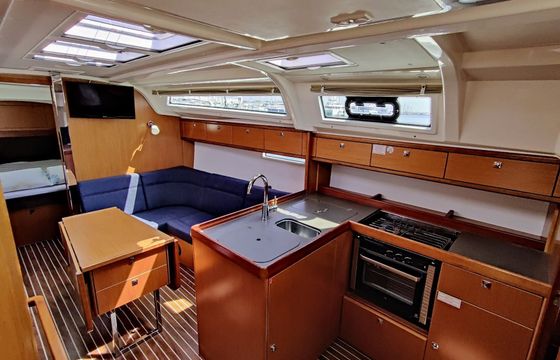Bavaria Cruiser 37 Mojito