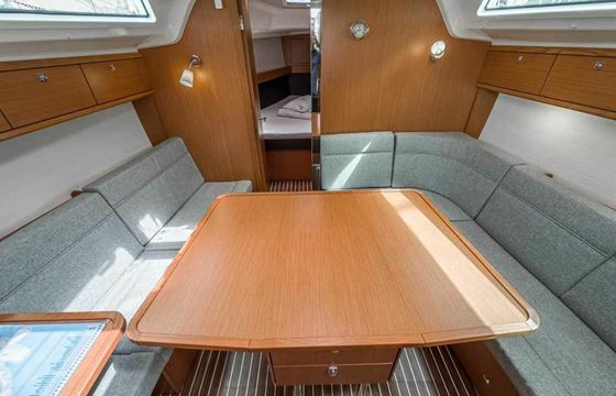 Bavaria Cruiser 37 Kata