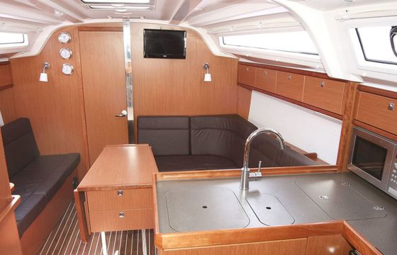 Bavaria Cruiser 37 Hanni