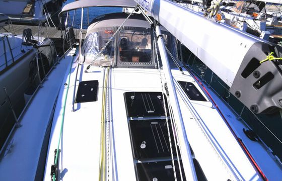 Bavaria Cruiser 37 Maci