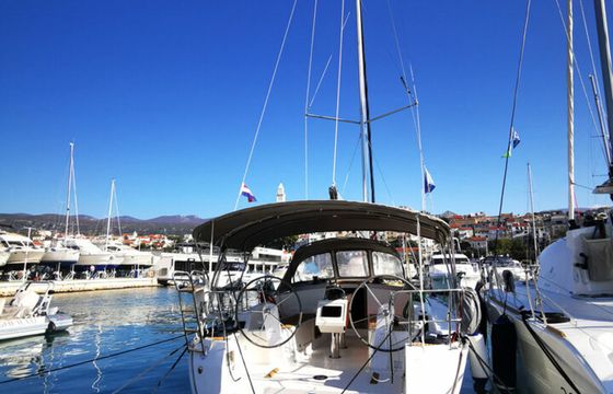 Bavaria Cruiser 37 Maci