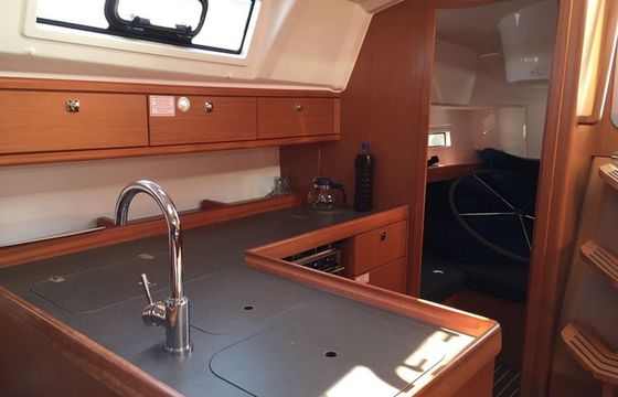 Bavaria Cruiser 37 Whiff